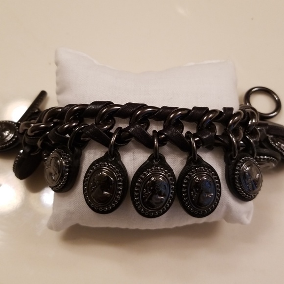 Coach braclet - Picture 1 of 4